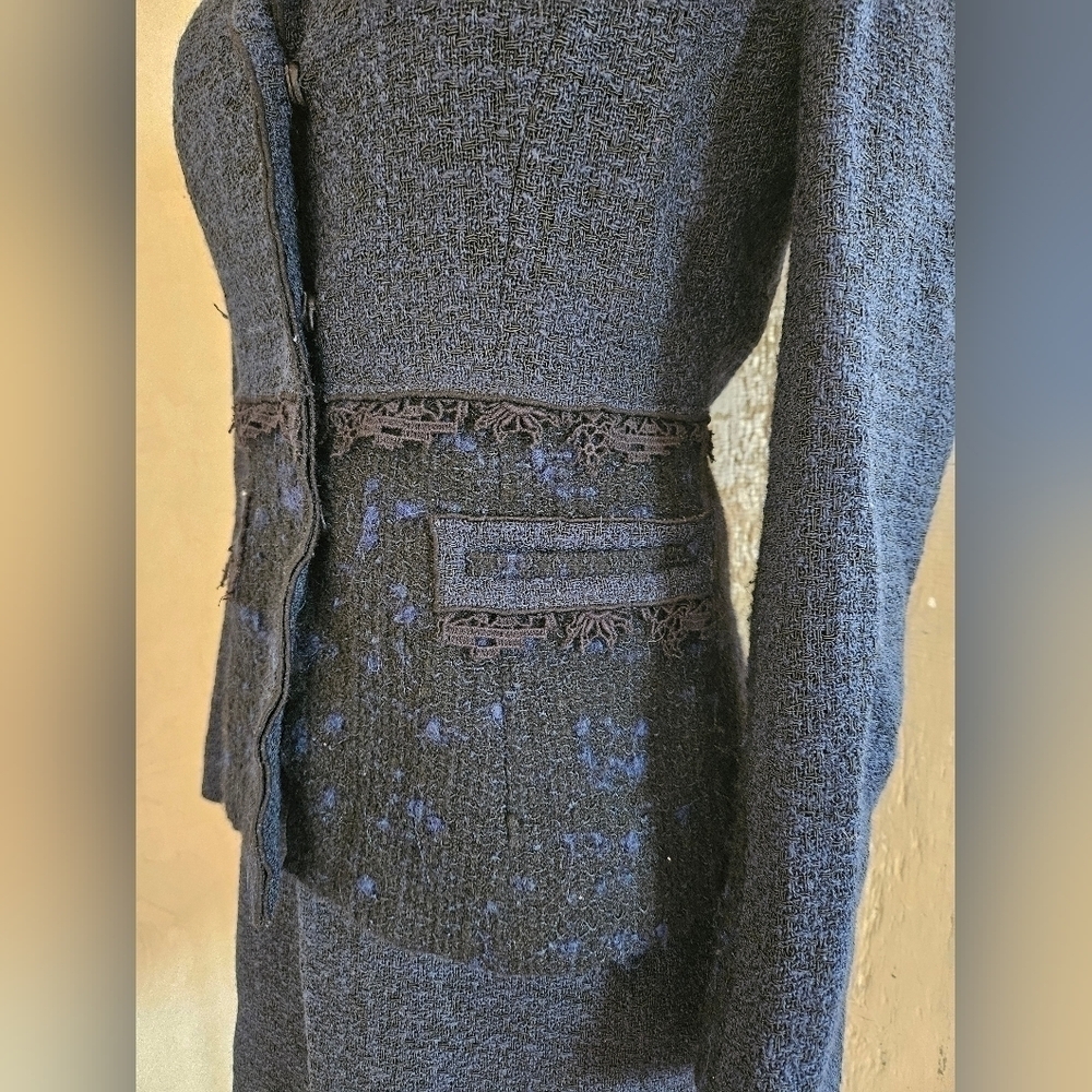 Elie Tahari Navy 2 Piece Wool Blazer Sleeveless Dress Lace Trim Set-Size 2 - Picture 16 of 16
